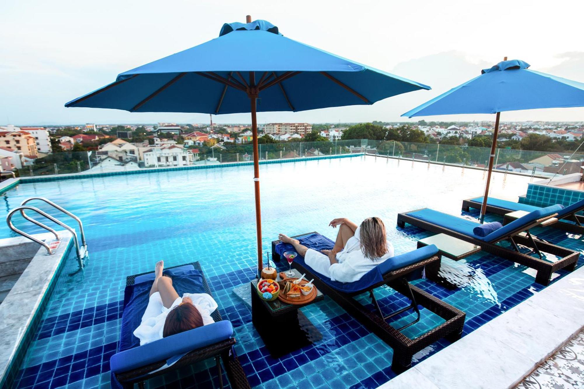 Qualia De Hotel Hoi An - Rooftop Bar City View Buitenkant foto