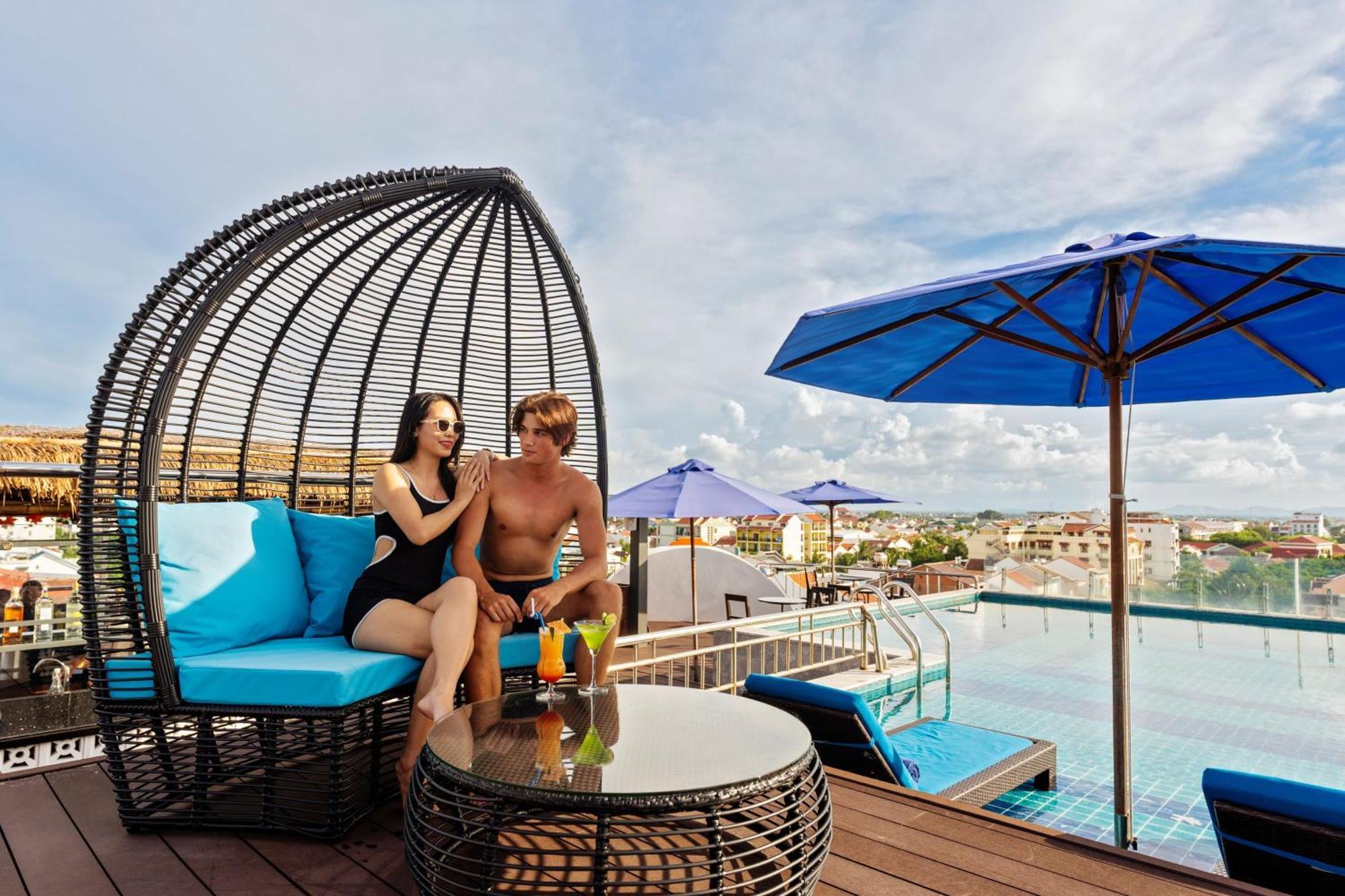 Qualia De Hotel Hoi An - Rooftop Bar City View Buitenkant foto
